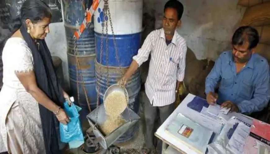 Ration kard : राशन कार्ड धारकों को बड़ा तोहफा! अब चावल-गेहूं के साथ मिलेंगी ये 10 ज़रूरी चीज़ें