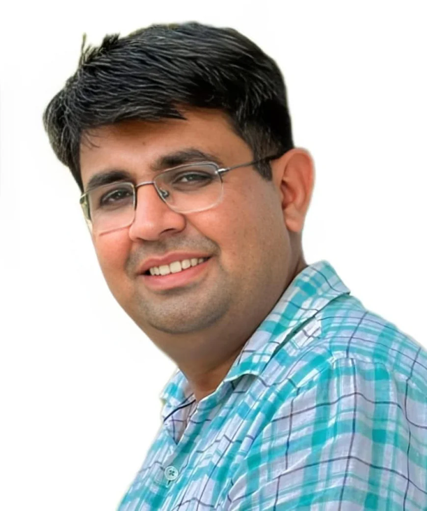 कोचिंग का क्रेडिट, स्कूल की गुमनामी: शिक्षकों के साथ यह अन्याय कब तक?
