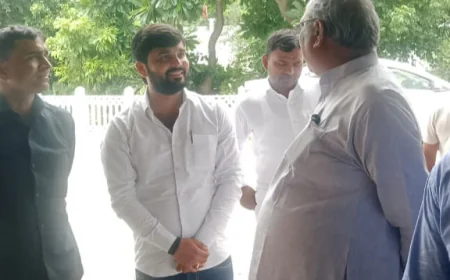 कृष्णकांत यादव ने की डॉ. संजय निषाद से औपचारिक मुलाकात, संगठनात्मक मुद्दों पर हुई चर्चा