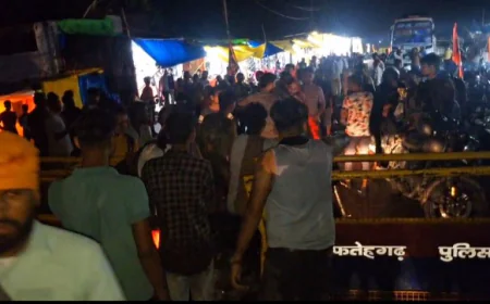 कांवड़ियों ने इटावा-बरेली हाईवे किया जाम