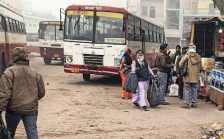 यूपी परिवहन निगम चालकों की मनमानी से यात्री परेशान, बस स्टैंड पर कैंटीन के बावजूद ढाबों पर रुकती बसें