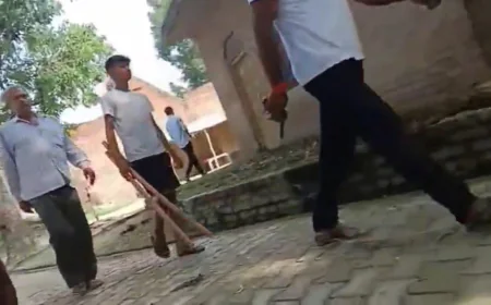 Etah News : नगरिया गांव में प्रधानी चुनाव से पहले वर्चस्व की जंग, दो पक्षों ने की फायरिंग