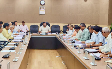 सभापति ने "लखनऊ विधानसभा में GST और खाद्य विभाग की बैठक"की