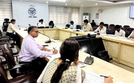 जिलाधिकारी की अध्यक्षता में प्रधानमंत्री आवास एवं नगरीय विकास योजना की बैठक संपन्न