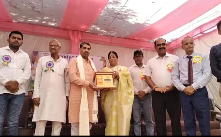 सीपी विद्या निकेतन में मनाया गया मानाभिषेक समारोह