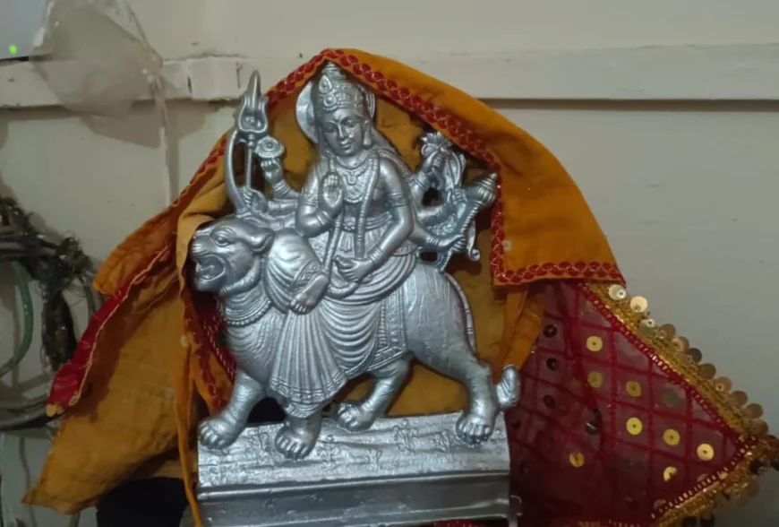 Mainpuri News : थाने के मंदिर से चांदी की मूर्ति चोरी, पुलिस कर रही छानबीन