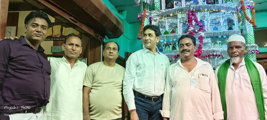 जगह जगह इमाम चौक पर इमामे हुसैन की याद मे रखे गए ताजिये,मन्नत पूरी होने पर अकीदतमंदो ने चढाई मेंहदी