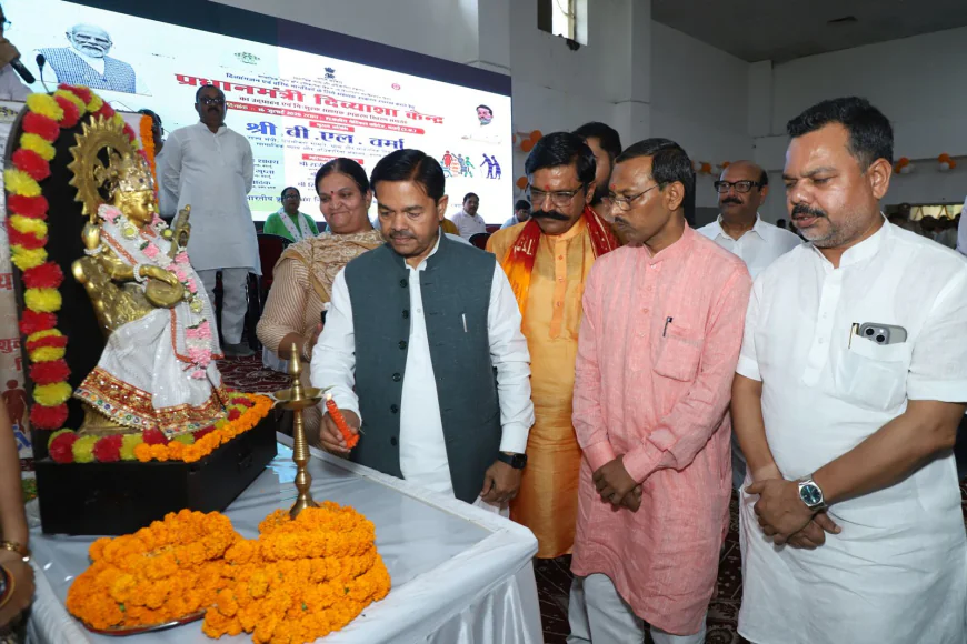 सहायक उपकरणों की निःशुल्क सेवाओं के लिए 75वां प्रधानमंत्री दिव्याशा केन्द्र (पीएमडीके) का राजकीय मेडिकल कॉलेज बदायूँ मे उद्घाटन