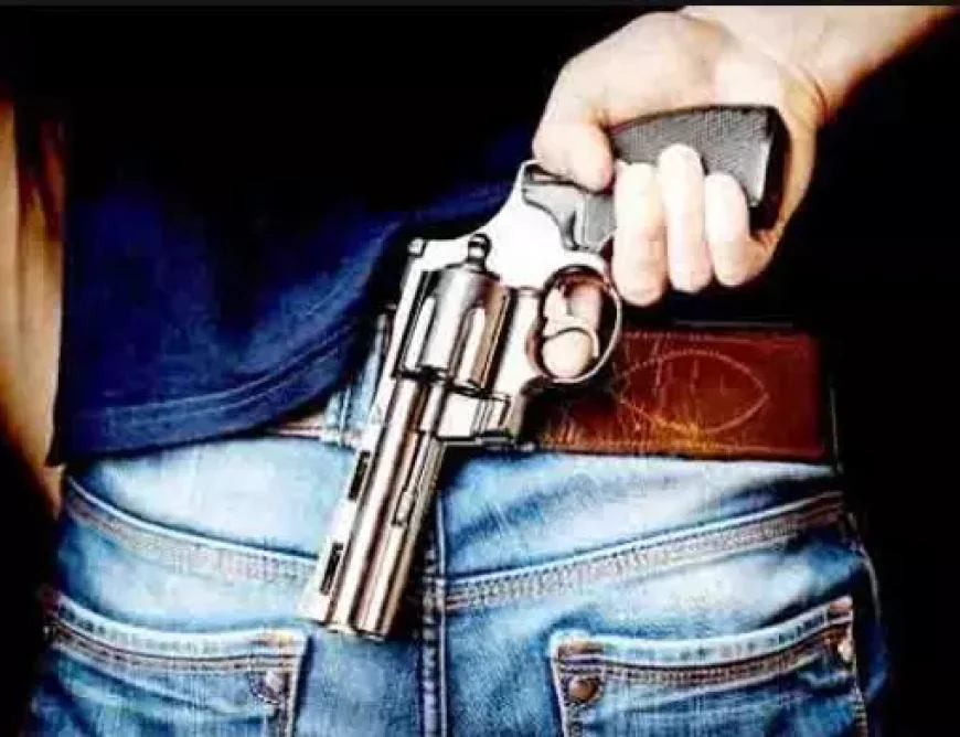 जलेसर: दो गुटों में फायरिंग के मामले में दो बाल अपचारी गिरफ्तार