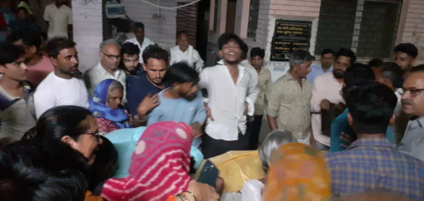 बाईक सवार बीमा ऐजेंट को पीछे से मारी जबरदस्त टक्कर मौके पर दर्दनाक मौत से परिवार* में मचा कोहराम