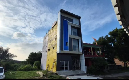 Etah News: देह व्यापार का खुलासा, मयूर होटल से चार जोड़े और मैनेजर हिरासत में