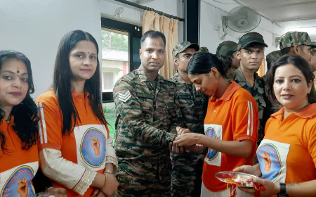 एक समाज श्रेष्ठ समाज संस्था महिला पदाधिकारियों ने भारतीय सेना के जवानों को राखी बांधकर मनाया रक्षाबंधन