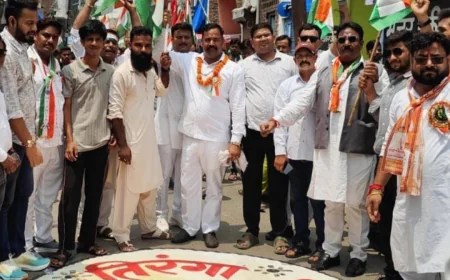 Farrukhabad News : तिरंगा यात्रा में उमड़ा जनसैलाब,अन्तर्राष्ट्रीय मानवाधिकार संगठन द्वारा निकाली गई रैली