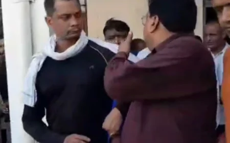 एटा में भ्रष्टाचार पर बड़ा प्रहार: SDM कोर्ट के पेशकार राजकुमार सिंह रिश्वत लेते रंगे हाथों गिरफ्तार