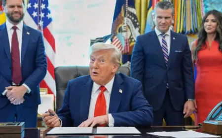 कोर्ट ने डोनाल्ड ट्रंप के टैरिफ को बताया गैरकानूनी, तिलमिलाए राष्ट्रपति बोले- 'बर्बाद कर देगा ये फैसला'