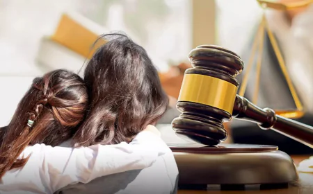 Mainpuri News :  प्यार की नई कहानी: 6 साल की दोस्ती के बाद दो युवतियों ने रचाई शादी, परिजनों ने किया विरोध