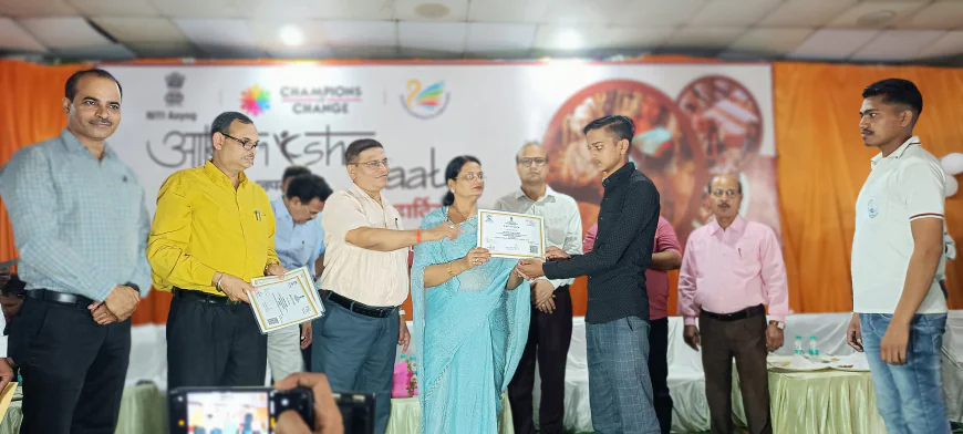 एटा में आकांक्षात्मक विकास खंडों के समग्र विकास हेतु विशेष अभियान का भव्य समापन