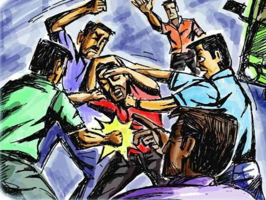आरा मशीन पर छापा मारने गए वन दरोगा पर हमला, पीट कर घायल किया