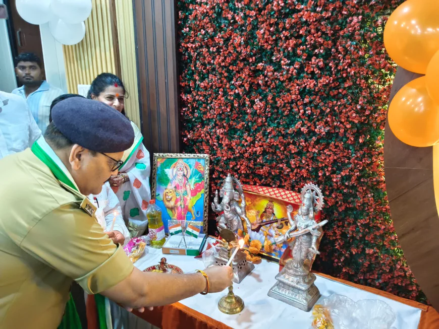 एटा में शारदा सिनेप्लेक्स का भव्य उद्घाटन, दर्शकों के लिए नया मनोरंजन केंद्र