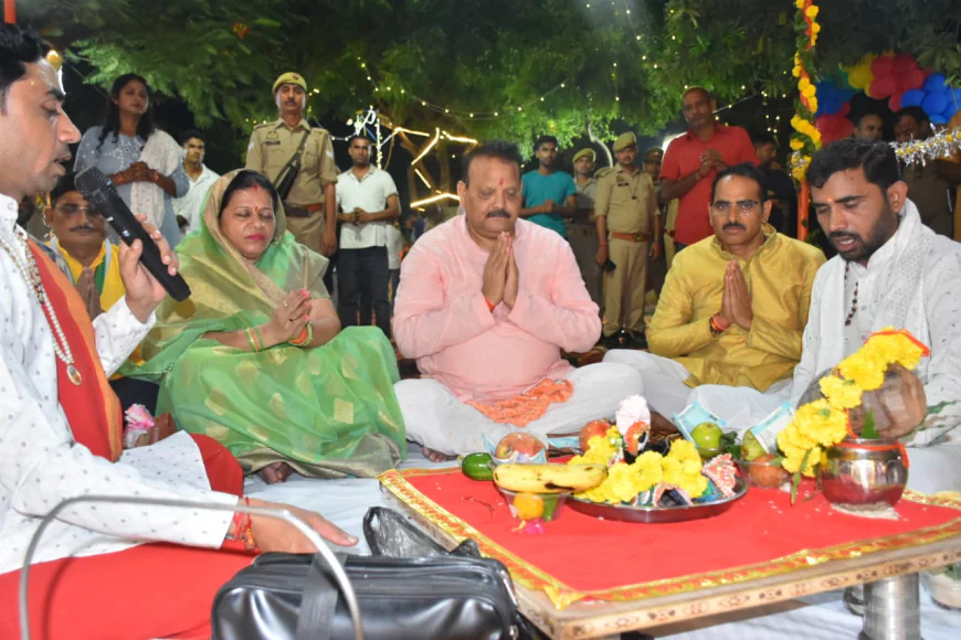 श्रीकृष्ण जन्माष्टमी पर एटा पुलिस लाइंस में भव्य श्रीकृष्ण जन्मोत्सव कार्यक्रम का आयोजन