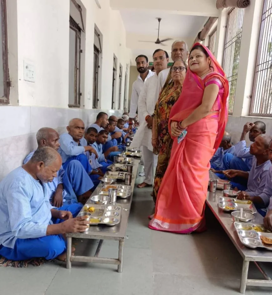 अपना घर आश्रम पर प्रभूजनो को कराया भोजन प्रसाद व अन्य कार्यक्रम