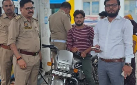 Mainpuri News :  नो हेलमेट, नो फ्यूल' अभियान शुरू: 45 चालान काटे गए*