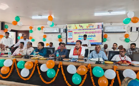 विकासखंड शीतलपुर में शासन द्वारा नामित प्रबुद्धजनों का संवाद कार्यक्रम आयोजन