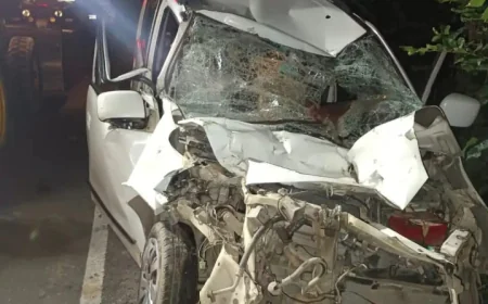 Etah News : तंबाकू से भरी ट्रैक्टर-ट्रॉली से टकराई कार, अलीगंज तहसील के 5 कर्मचारी घायल