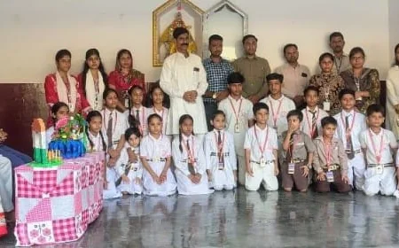 चुने गये छात्र-छात्राओं का संपन्न हुआ शपथ ग्रहण समारोह