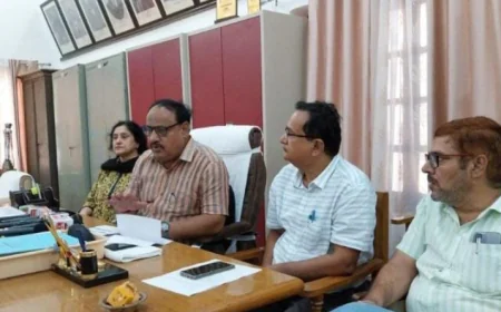 आगरा कॉलेज के प्राचार्य ने आठ महीने के कार्यकाल में कॉलेज की उपलब्धियाँ बताईं