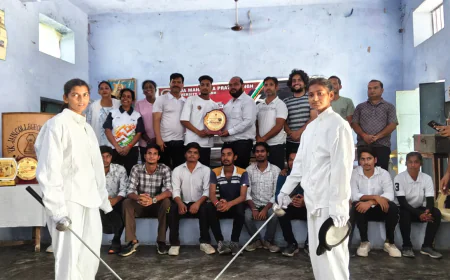 वी.के. जैन कॉलेज ऑफ एजुकेशन, कासगंज में इंटर-कॉलेजिएट फेंसिंग (तलवारबाजी) चैंपियनशिप 2025-26 का शानदार आयोजन