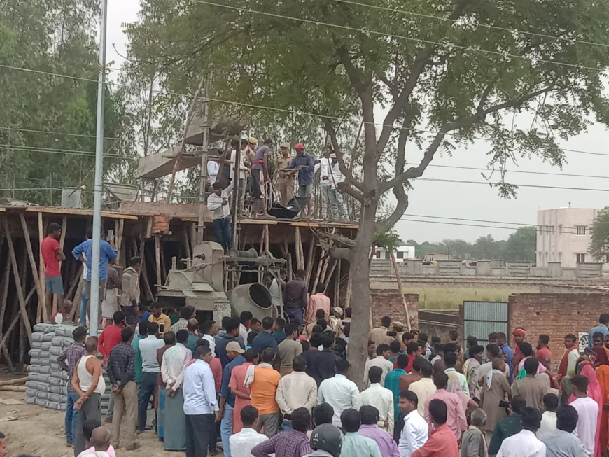 निर्माणाधीन मकान की छत की तराई करते समय करंट लगने से युवक की मौत