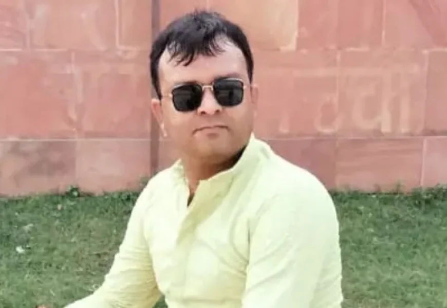 प्रतापगढ़ के समाज कल्याण अधिकारी ने फांसी लगाकर की आत्महत्या