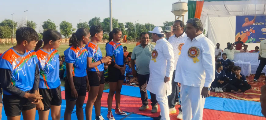 Kasganj News : राज्य स्तरीय जूनियर बालिका कबड्डी प्रतियोगिता का हुआ उद्घाटन