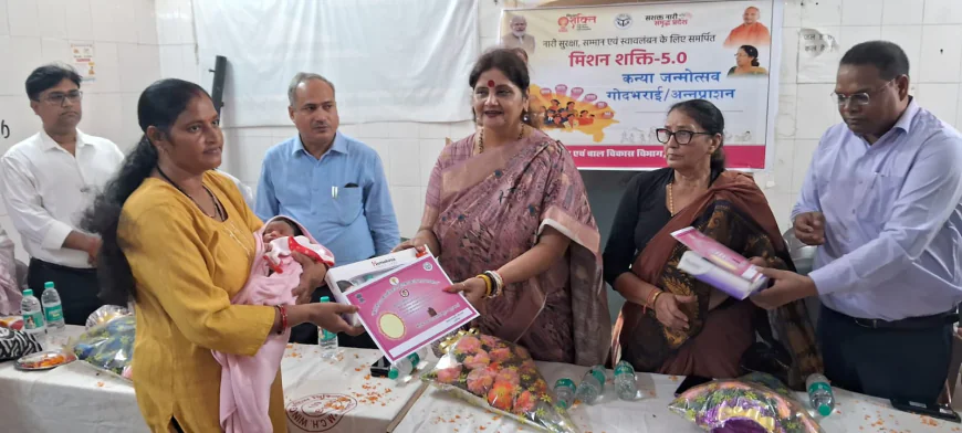 अध्यक्ष उ0प्र0 राज्य महिला आयोग ने चिरंजीव लाल बालिका इंटर कॉलेज में छात्राओं को किया जागरूक