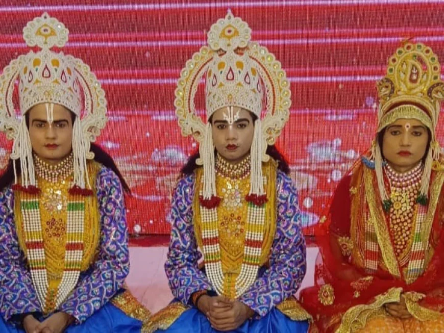 मैनपुरी रामलीला: दशरथ प्रतिज्ञा और राम वनगमन की लीला का मार्मिक मंचन