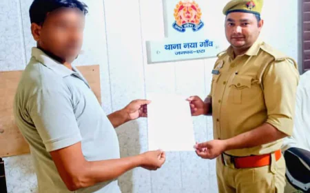 ऑनलाइन ठगी का शिकार हुए दो पीड़ितों को मिली राहत, एटा पुलिस ने दिलाए ₹19,300 वापस