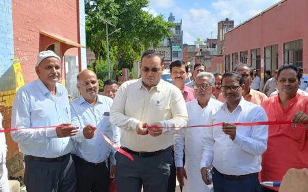 डीएम प्रणय सिंह ने किया जनपदीय युवा खेल समारोह का  फीता काटकर किया शुभारंभ