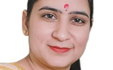 Article : बाज़ार के जहरीले आईने – जब लोग उपभोक्ता बन जाते हैं, इंसान नहीं