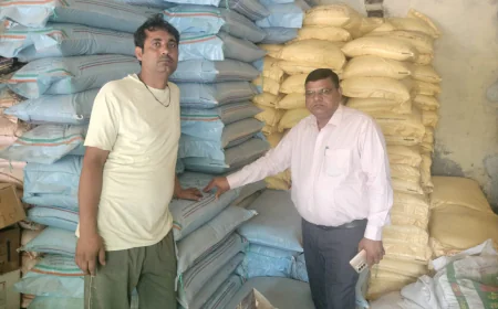 उर्वरक वितरण व्यवस्था का औचक निरीक्षण, पारदर्शिता और सुलभता सुनिश्चित करने के निर्देश