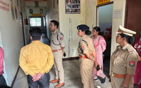 Kasganj news अपर पुलिस अधीक्षक कासगंज द्वारा जिला अस्पताल स्थित वन स्टॉप सेंटर का किया गया निरीक्षण