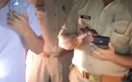 ग्रामीणों ने पुलिस से छुड़ाए जुआरी, खाली हाथ लौटी टीम — एसएसपी ने थानेदार समेत 7 किए निलंबित