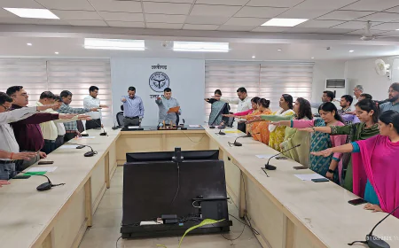 लौह पुरुष सरदार वल्लभभाई पटेल की 150वीं जयंती पर कमिश्नरी एवं कलेक्ट्रेट में हुआ  शपथ ग्रहण समारोह