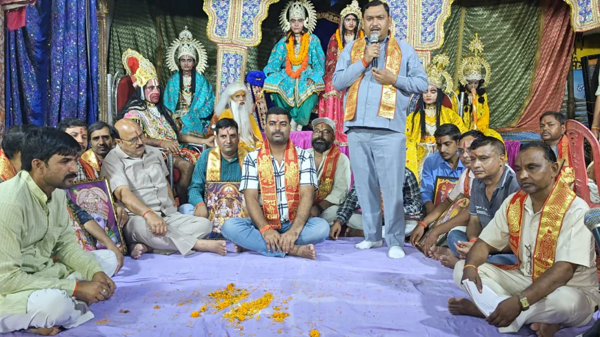 Kasganj news अमाँपुर राजतिलक के साथ हुआ रामलीला महोत्सव का समापन