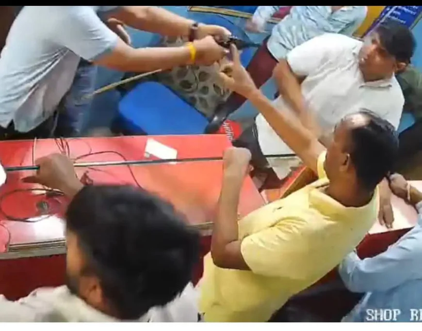 दुकान खाली कराने को लेकर दो पक्षों में विवाद, फायरिंग