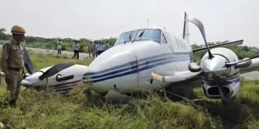 Farrukhabad News :  हबाई पट्टी पर निजी विमान दुर्घटना ग्रस्त, बड़ा हादसा टला