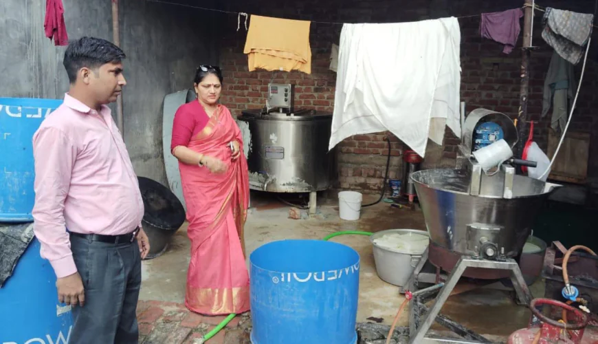 Mainpuri News : मिलावटखोरी के खिलाफ अभियान: पनीर और घी के नमूने संग्रहित, नोटिस जारी