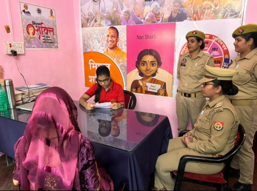 दिल्ली पब्लिक स्कूल शिकोहाबाद की छात्रा स्नेहा शर्मा बनीं एक दिन की थाना प्रभारी