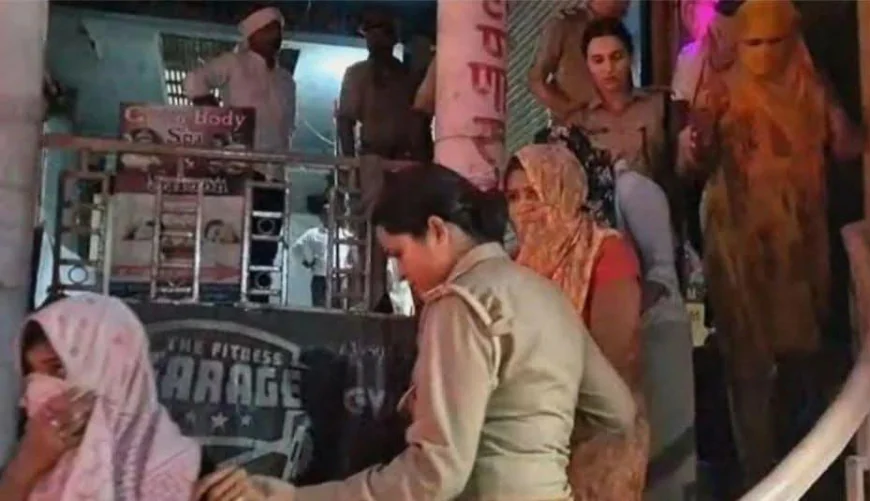 मथुरा में स्पा सेंटरों पर पुलिस की छापेमारी, सेक्स रैकेट का हुआ खुलासा