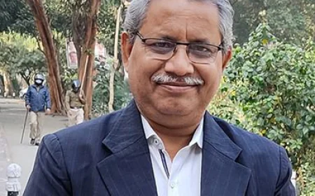 भारत के श्रमिकों के सशक्तिकरण की दिशा में: श्रम संहिताओं के कार्यान्वयन की आवश्यकता* - एस.पी. तिवारी